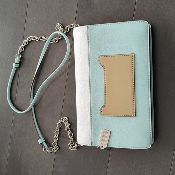 Coach Crossbody - Picture 4 of 4